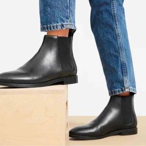Everlane Black Leather Chelsea Boots